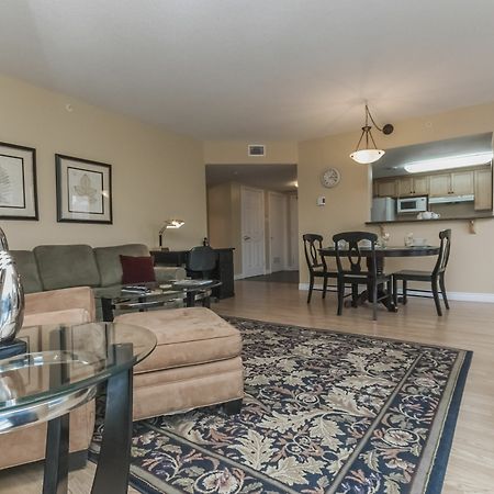 Premiere Suites Moncton Bagian luar foto
