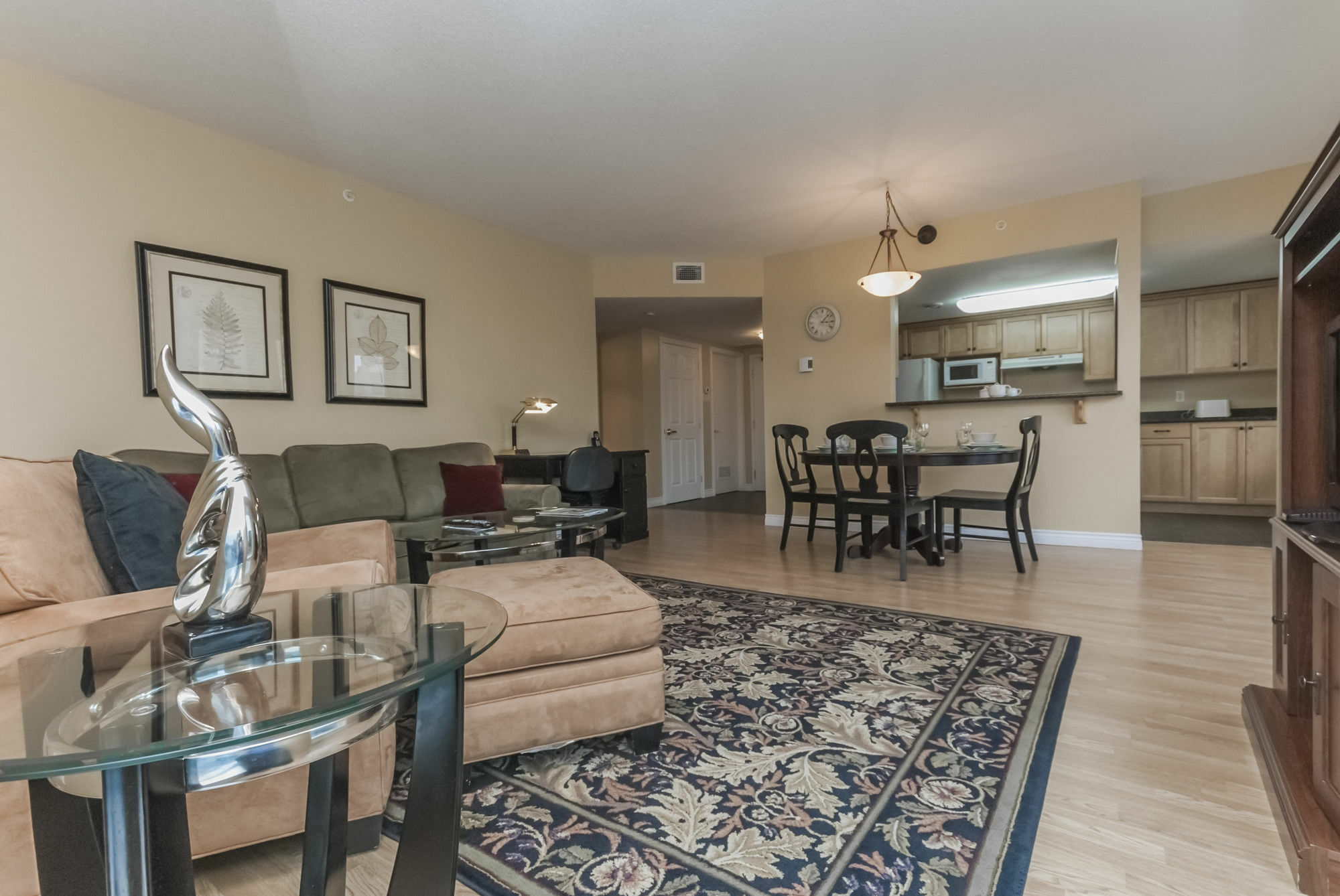 Premiere Suites Moncton Bagian luar foto