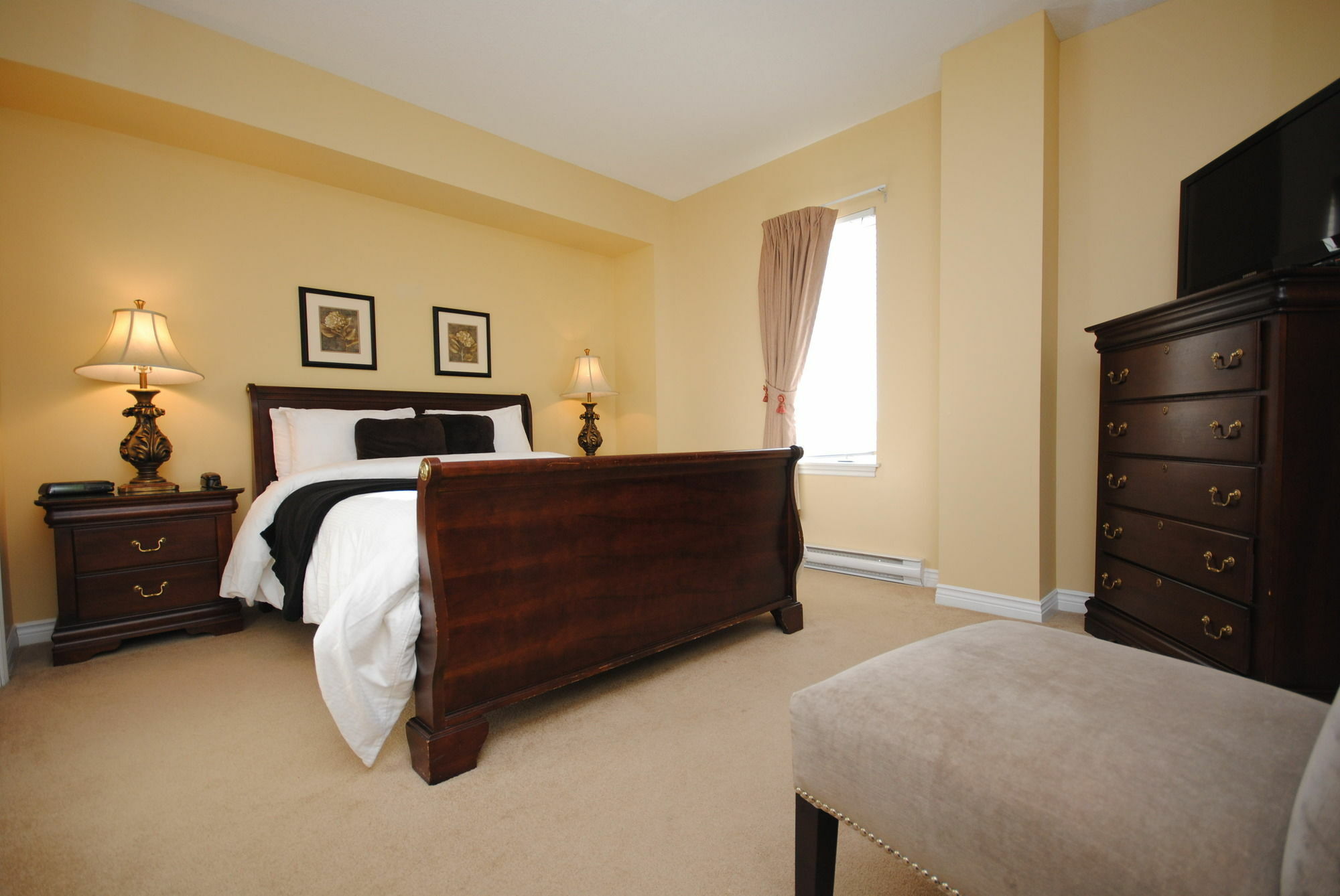 Premiere Suites Moncton Bagian luar foto