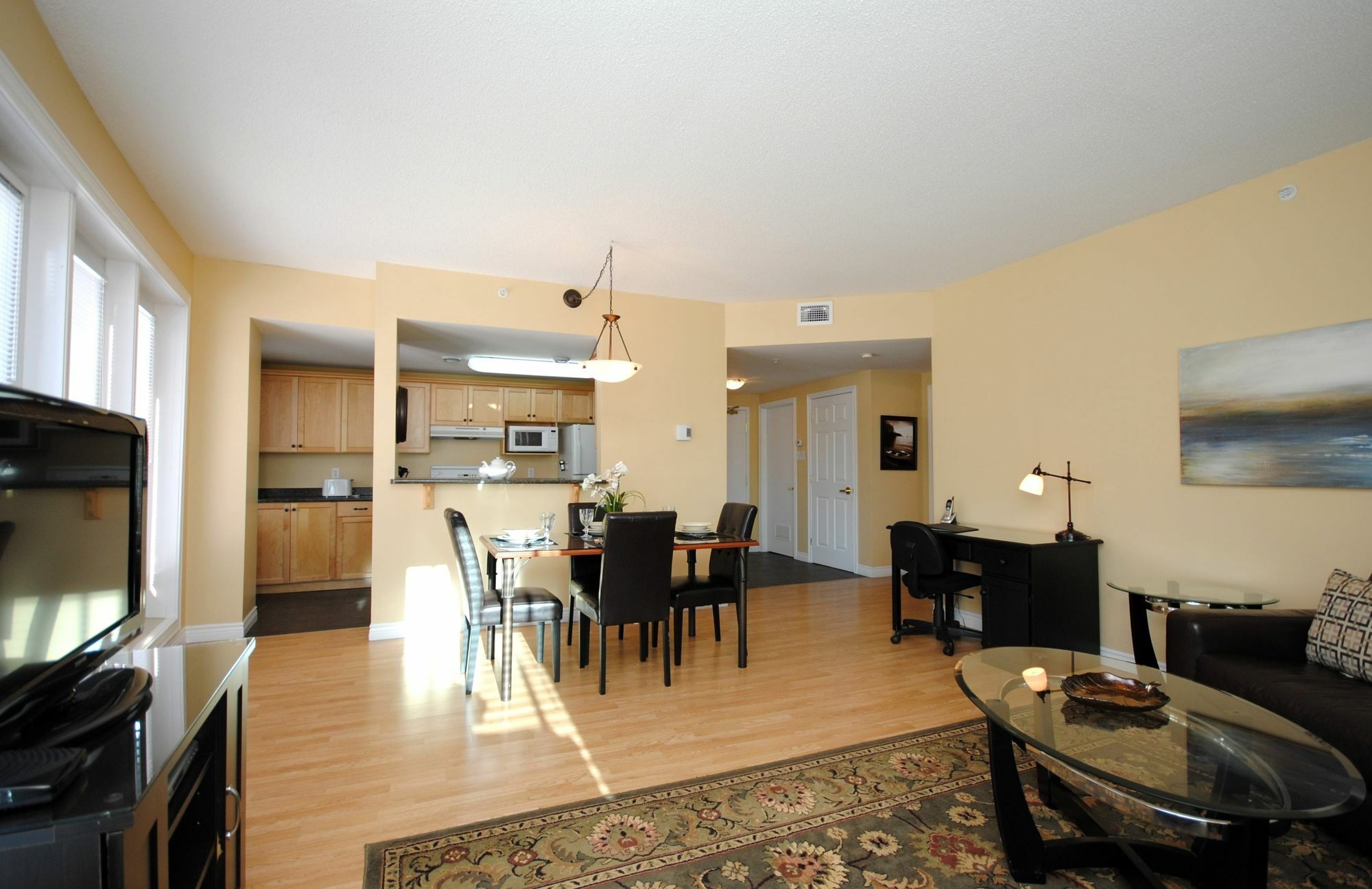 Premiere Suites Moncton Bagian luar foto